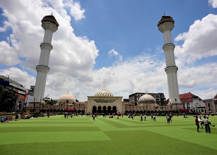 aturan wisata halal